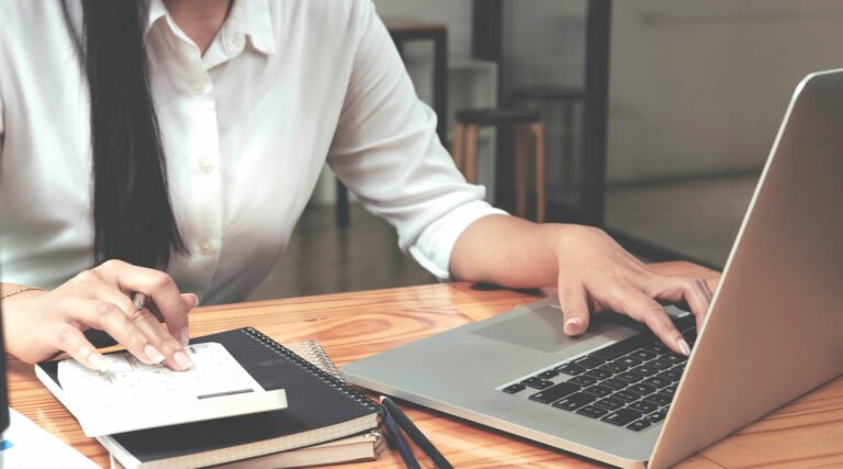 Jak sprawdzić zadłużenie u komornika