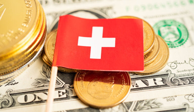 Kredyt w euro i dolarach a kredyt we franku
